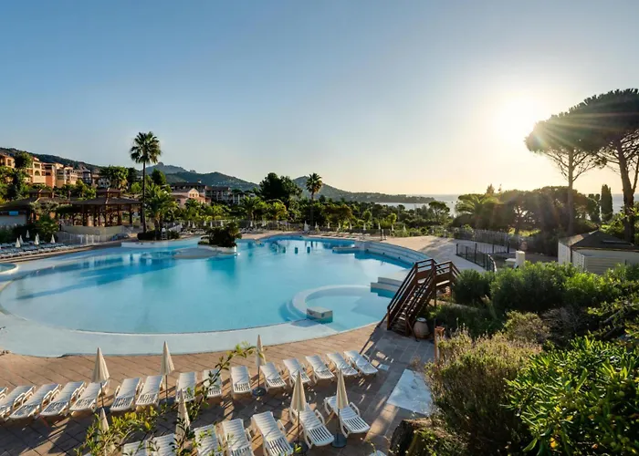 Le Village De Cap Esterel - Maeva - Climatise 2 Pieces 4 Personnes - Selection - Super Mae-0810 *